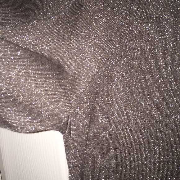 Beautiful cardigan sweater in perfect condition - Picture 3 of 8